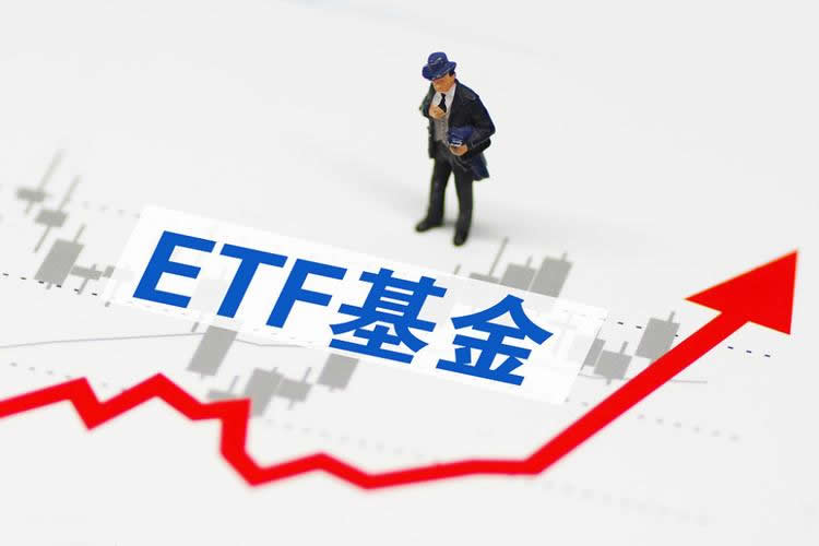 操作ETF指数基金，把股市当成提款机的方法，坚持下去实现炒股养家-青知资源