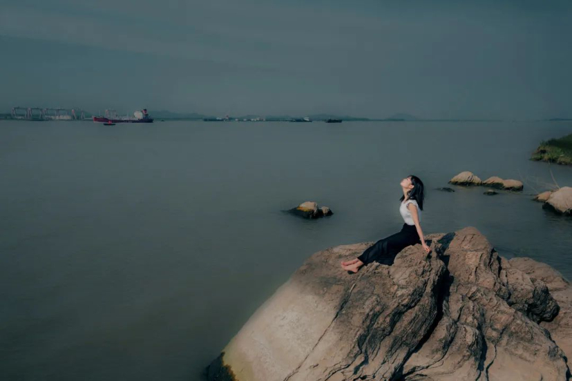 人生的痛苦都源于盲目较劲,读莫言《生死疲劳》这5句话深受启发